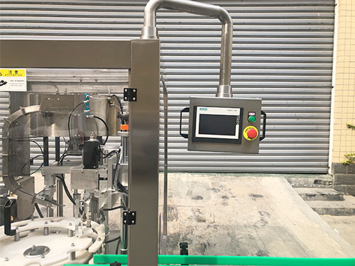 瓶裝全自動沙拉汁灌裝機細節實拍