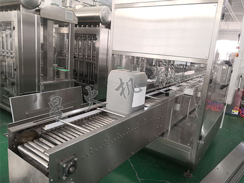 �Q��ʽ����Һ�w���b�C�O��S��