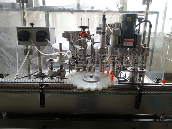 �ڷ�Һ���b���wһ�w�C(j��)�S��?j��)?n��i)��(sh��)��