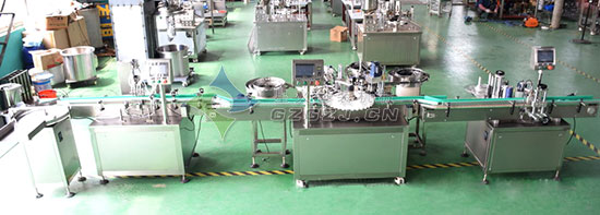 全自動口服液灌裝生產線整機廠房內實拍展示