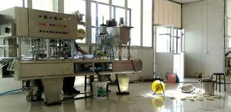 豬皮凍灌裝封口機